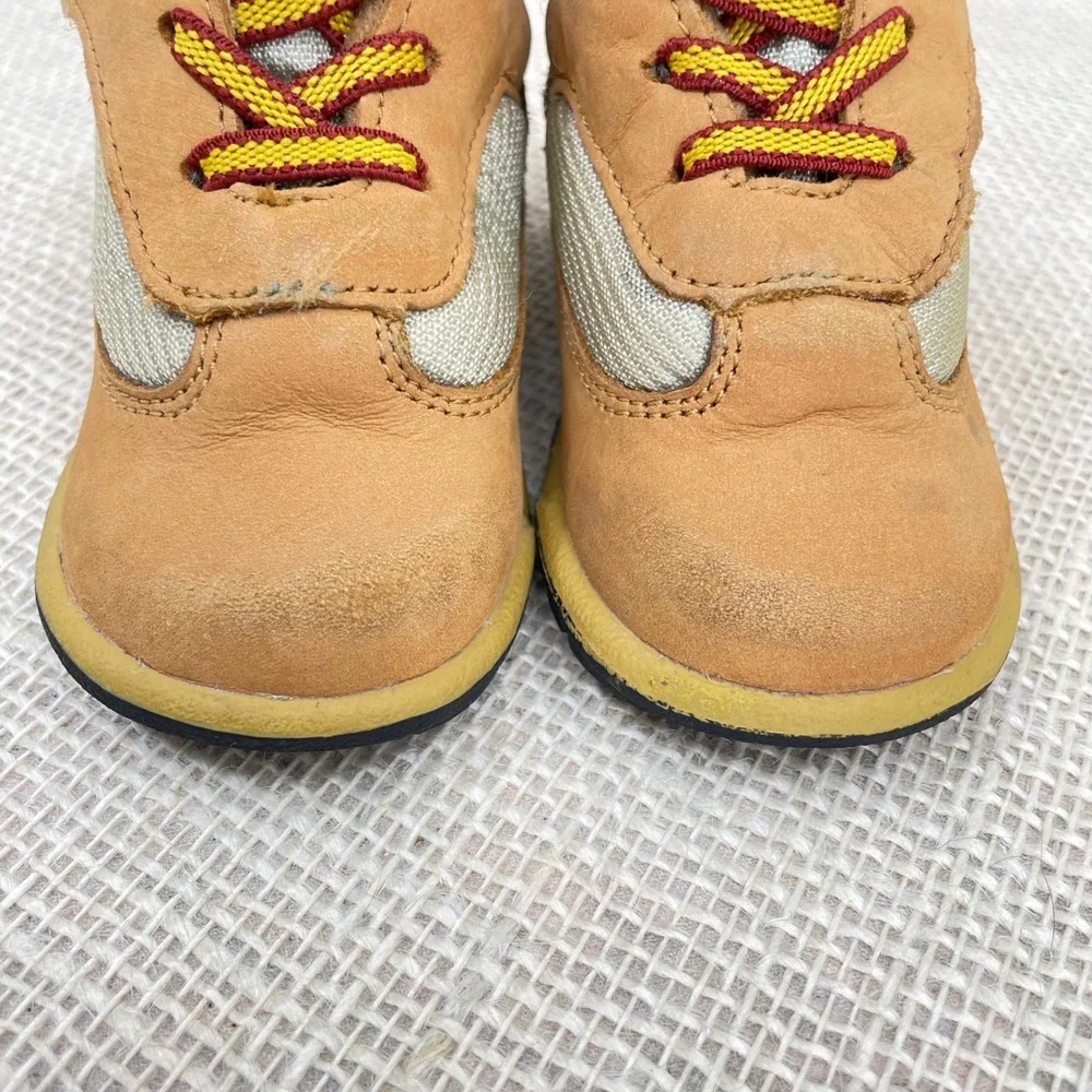 Timberland Infant Baby Boots Tan Leather Lace Up Hook and Loop‎ Sz 4